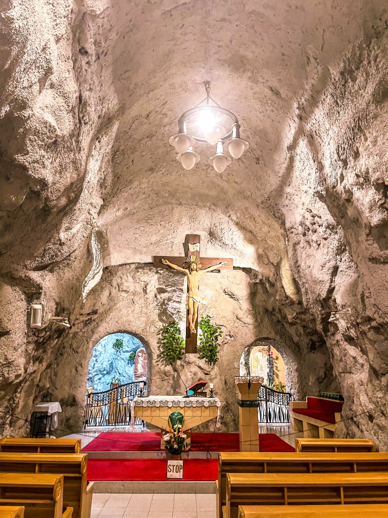 The main hall of the Budapest cave church.